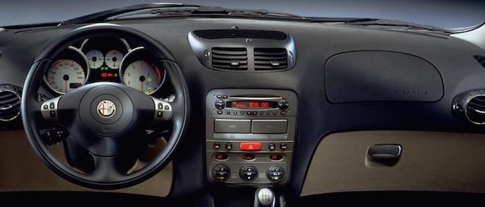 Alfa Romeo 147 (2001 - 2004) - AutoManiac