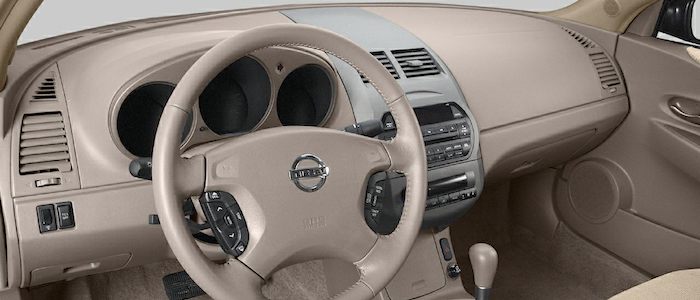 Nissan Altima  3.5i V6 24v Nissan Altima  3.5i V6 24v