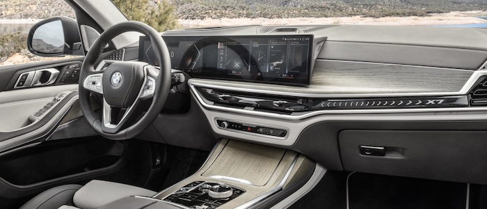 BMW X7  M60i