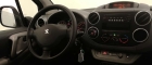 2015 Peugeot Partner (interior)