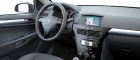 2004 Opel Astra (interior)