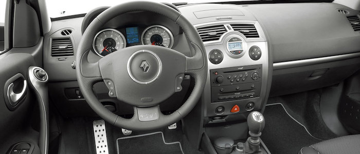 Renault Megane Sedan 1.4 16V 98