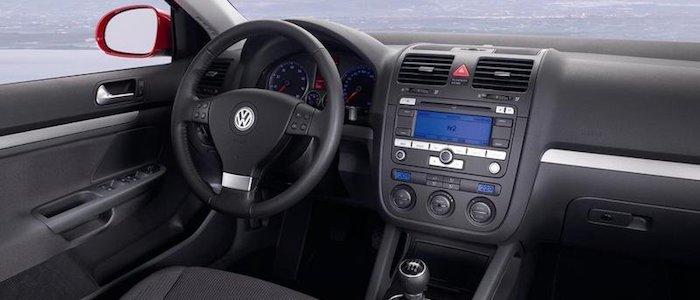 Volkswagen Golf  1.6 16V FSI