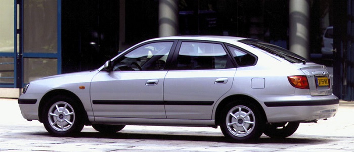  Hyundai Elantra .0i (