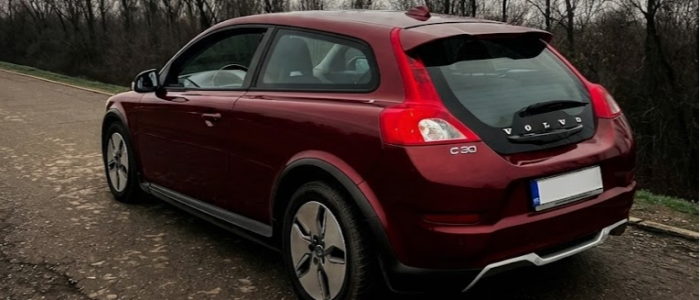 Volvo C30  1.6D (110hp)Momentum